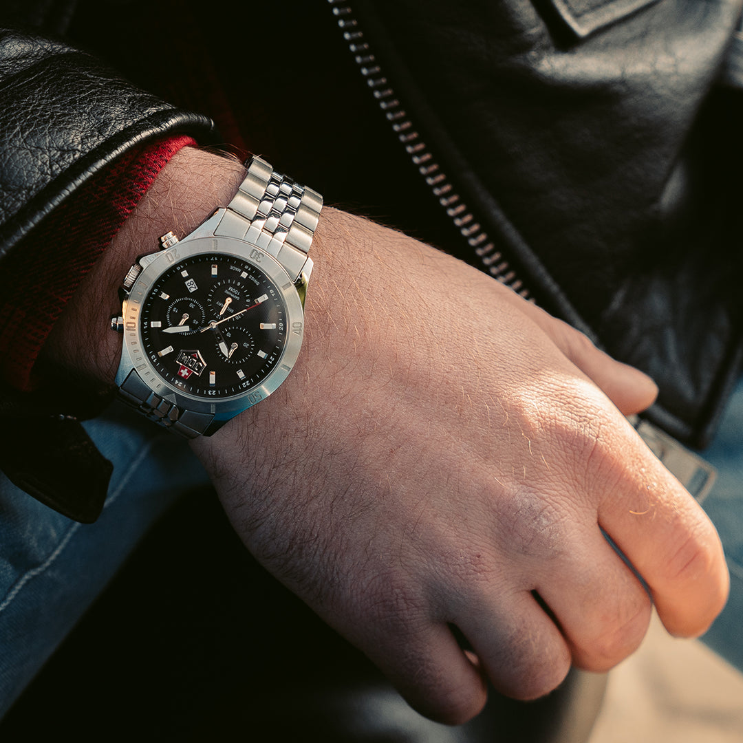 Sierra Chrono 43mm Chronograph - date, day by hand, small second Quartz black Dial silver Tone Stainless Steel Sapphire Glass Swiss Made Men Watch